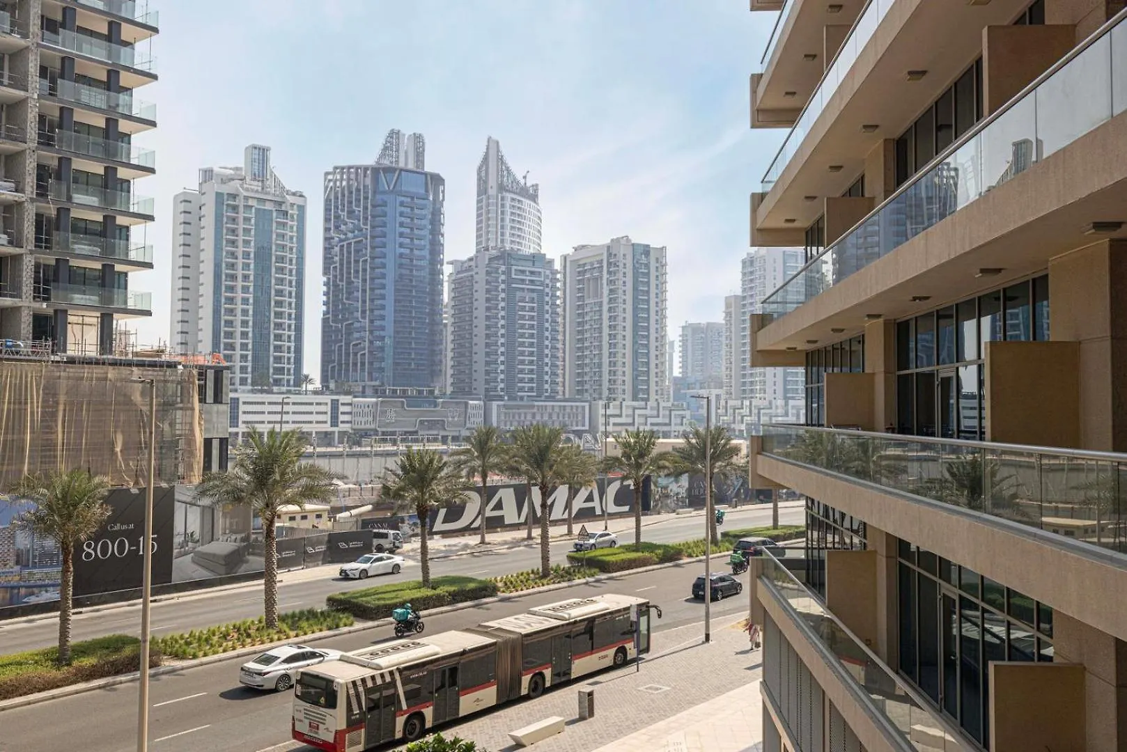 Juliushomes - Studio In Bay Square, Business Bay Dubai 아파트
